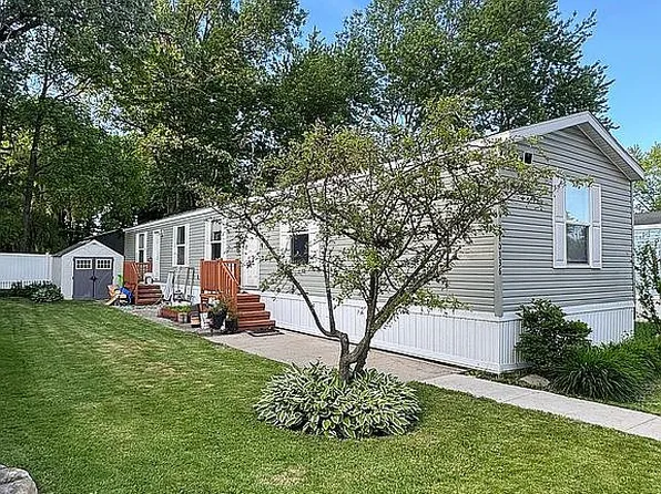 40336 Harrison St, Novi, MI 48375