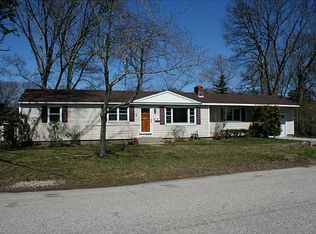 50 Scenic Dr, North Kingstown, RI 02852