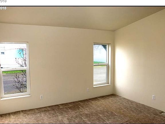 5th image of 1709 NE 78th St