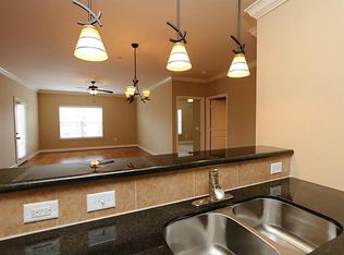 2203 Dorrington St APT 403, Houston, TX 77030