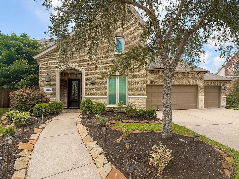 9702 Caldwell Way