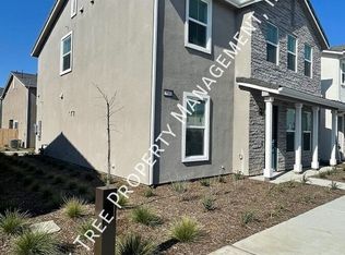 2755 E Teaberry Dr, Fresno, CA 93730