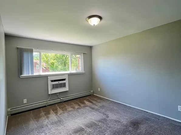360 Walnut St, Wyandotte, MI