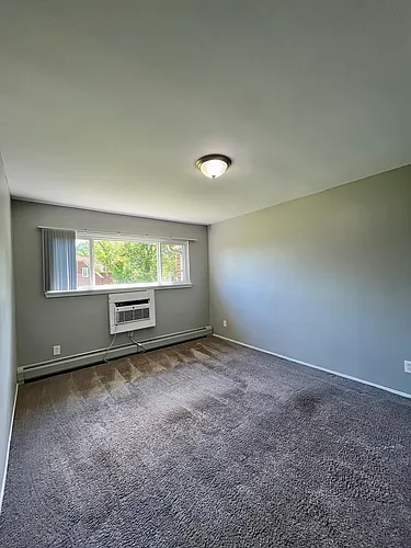 360 Walnut St Photo 1