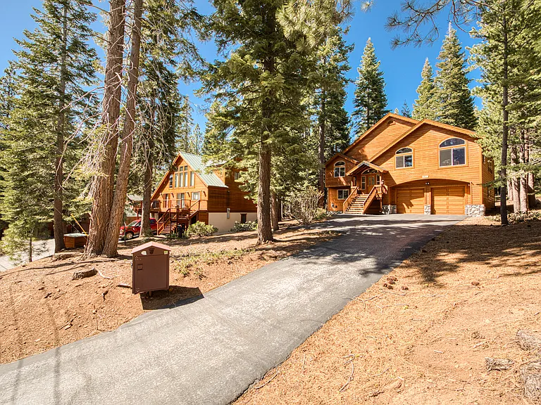 11325 Sitzmark Way — Photo 34