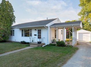 501 Carolina Ave, Waterloo, IA 50702