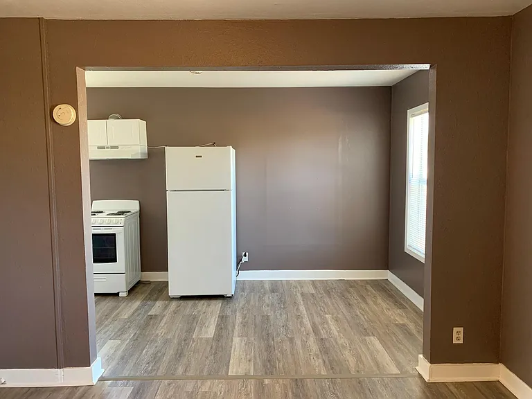 107 E Highland Blvd — Photo 6