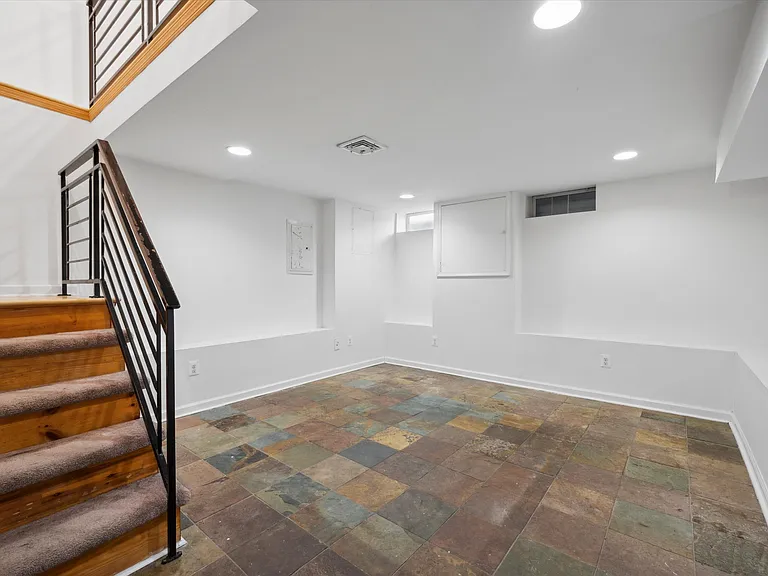 2136 Ellsworth St #1 — Photo 13