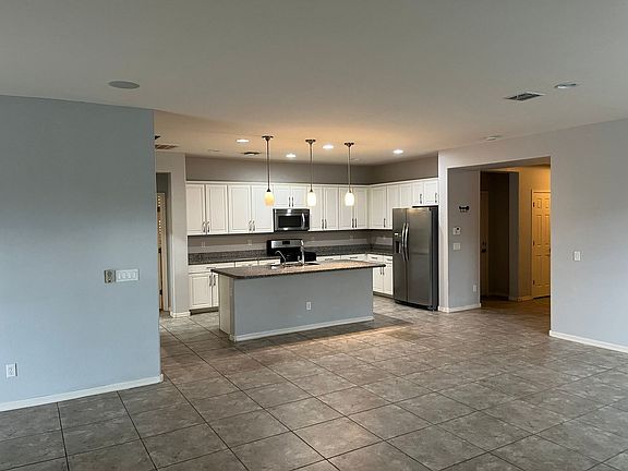 4th image of 15728 N 182nd Ln