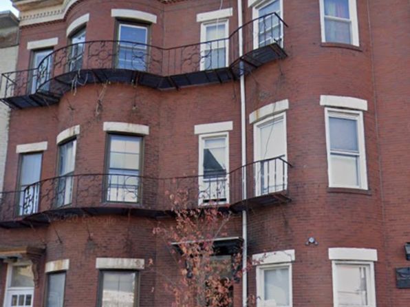 120 London St APT 2