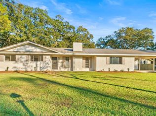 1106 Old Richton Rd, Petal, MS 39465