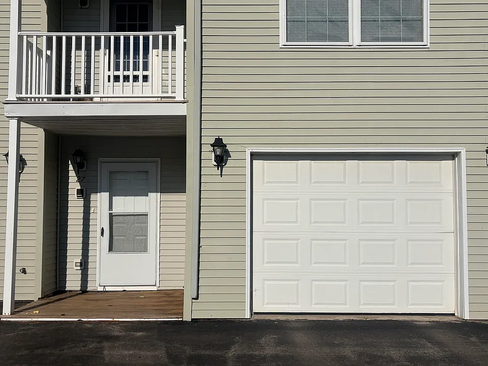 27 Ledges Ct