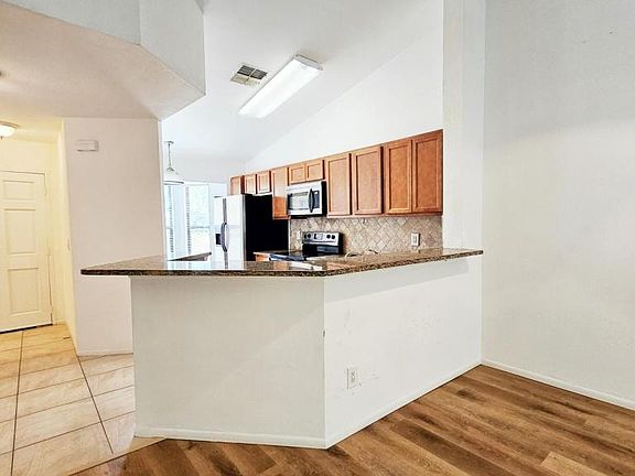 4th image of 7810 Sugar Brook Ct