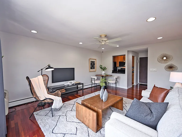 1815 William Howard Taft Rd #701 — Photo 16