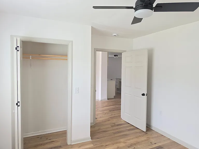 121 Edwards St — Photo 4