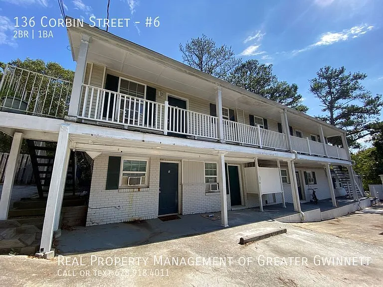 136 Corbin St #6 — Photo 1