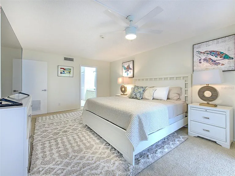 833 Bayport Way #833 — Photo 16