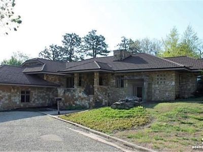 164 Mount Barbara Rd, Salina, KS, 67401