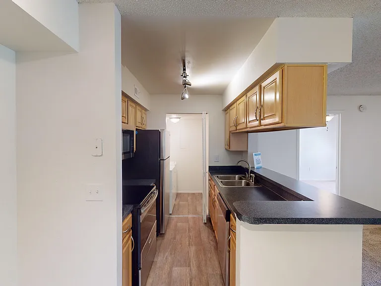 Lakewood Place — Photo 166