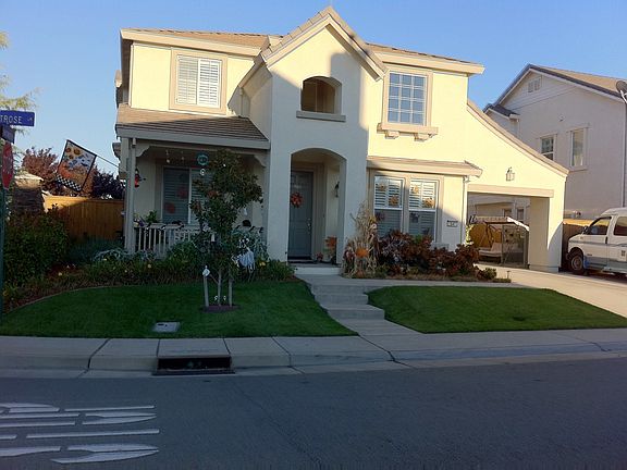 4th image of 1541 Montrose Ln