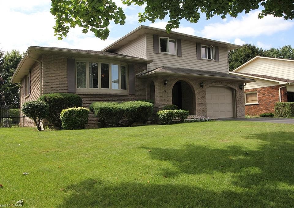 1st image of 14 Berkley Cres