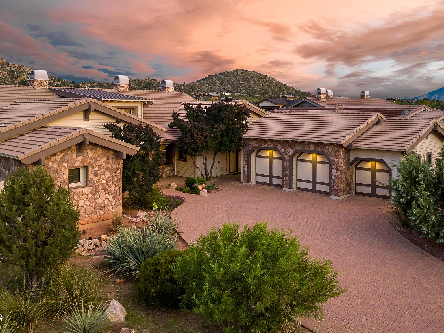 15075 N Meander Mountain Way