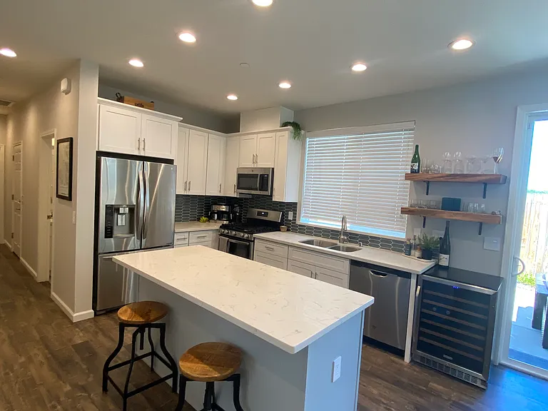 2142 Soleil Way — Photo 2