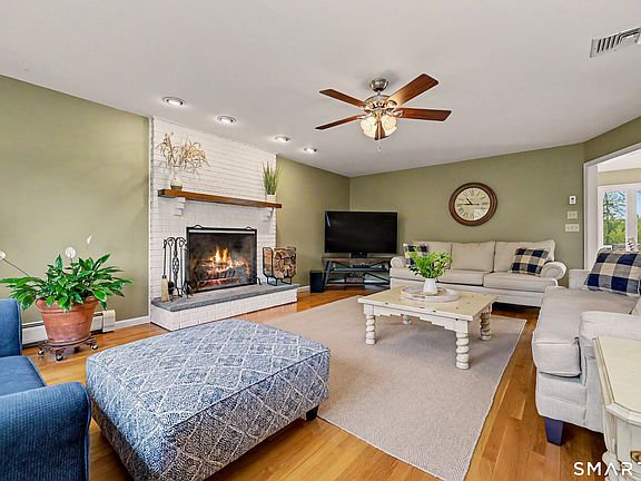 5th image of 49 Georges Lane
