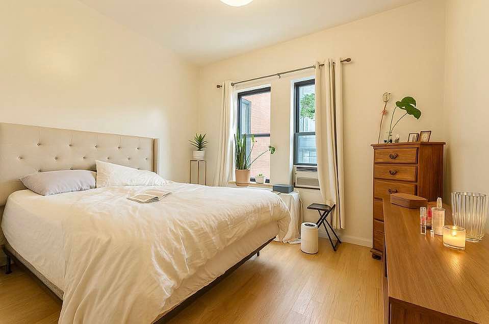 1st image of 21 Bogart St APT 3R