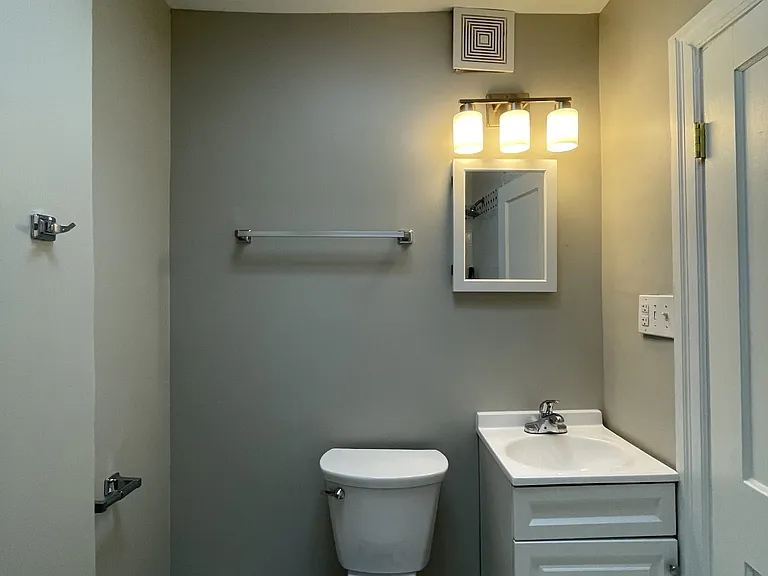 2644 W Lafayette Ave — Photo 13
