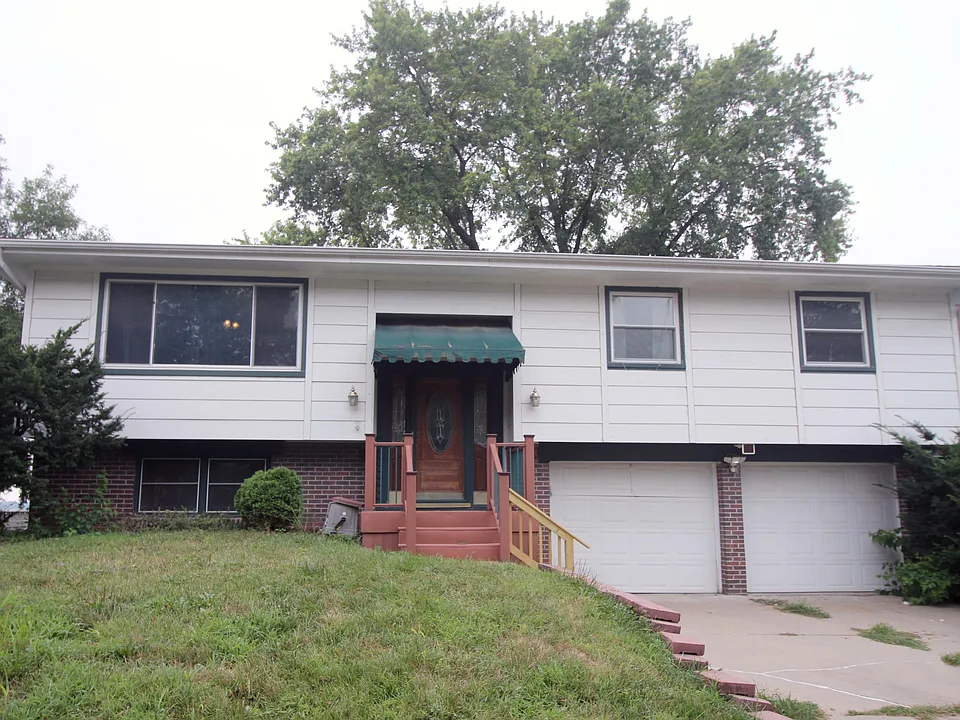 1414 Willow Ave