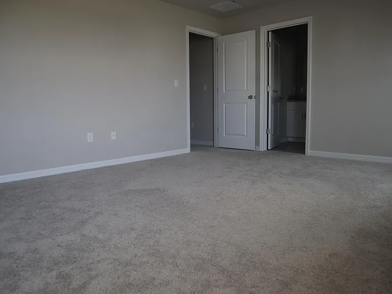 7627 Momentum Pkwy — Photo 15