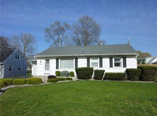 194 Sandalwood Dr, Rochester, NY 14616