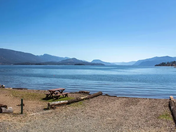 326 Sunrise Bay Rd, Sagle, ID 83860