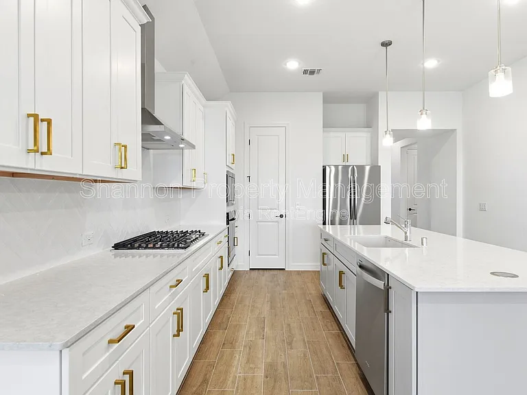 19131 Pink Grapefruit St — Photo 9
