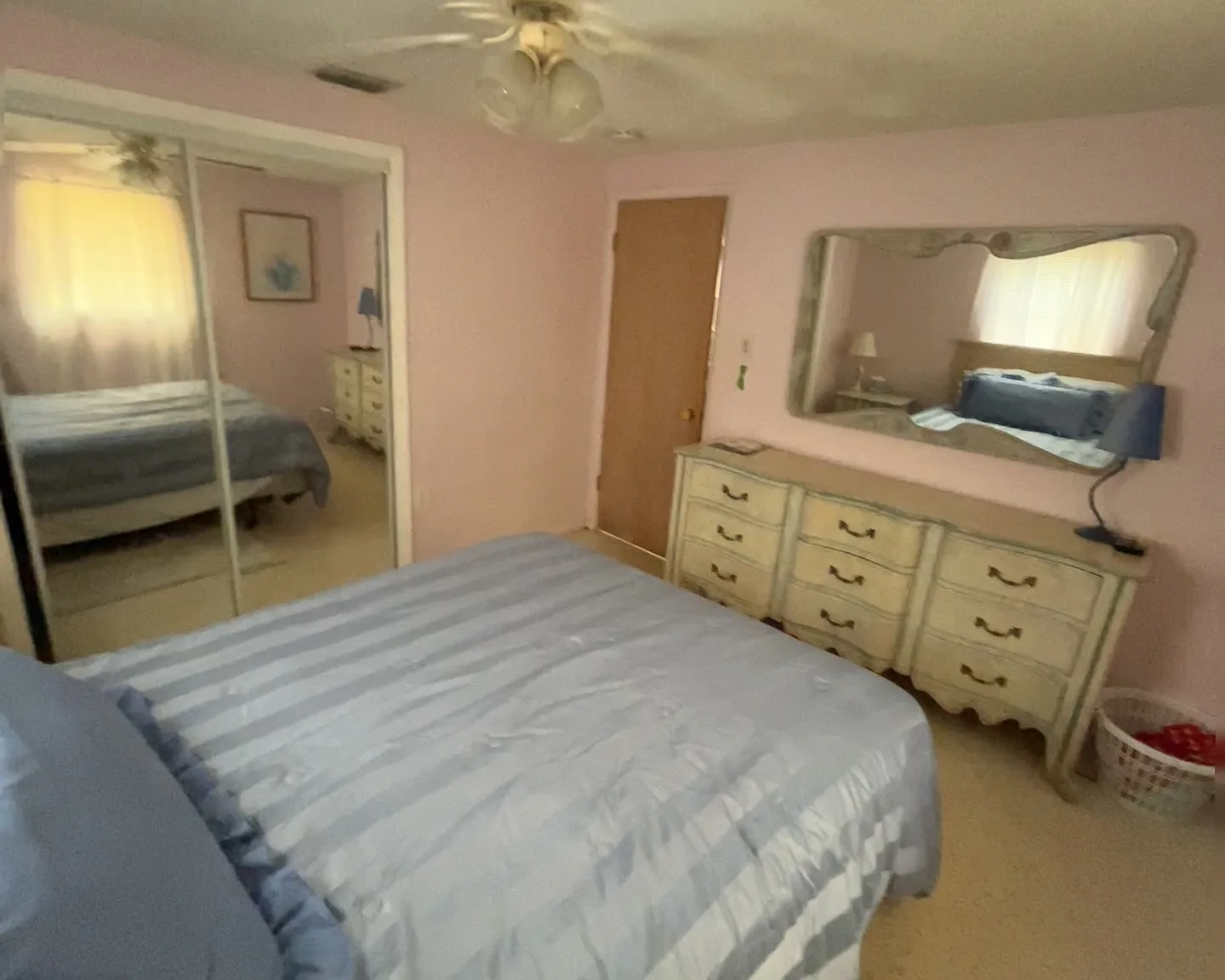 2 bed, 1.5 bath, 1028 sqft, $2,000 — Photo 3