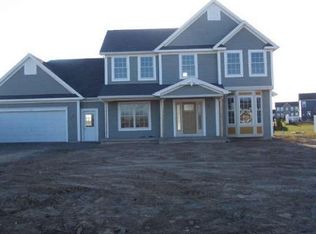 30 Fallwood Ter, Parma, NY 14468