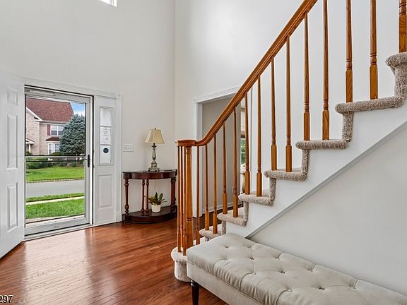 2nd image of 10 Princeton Highlands Blvd
