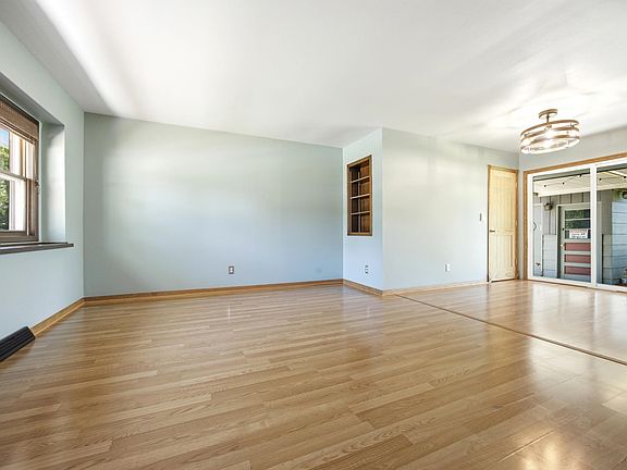 5th image of 5609 Bellville Dr