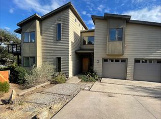 9753 Kalmia Ln, Escondido, CA 92029