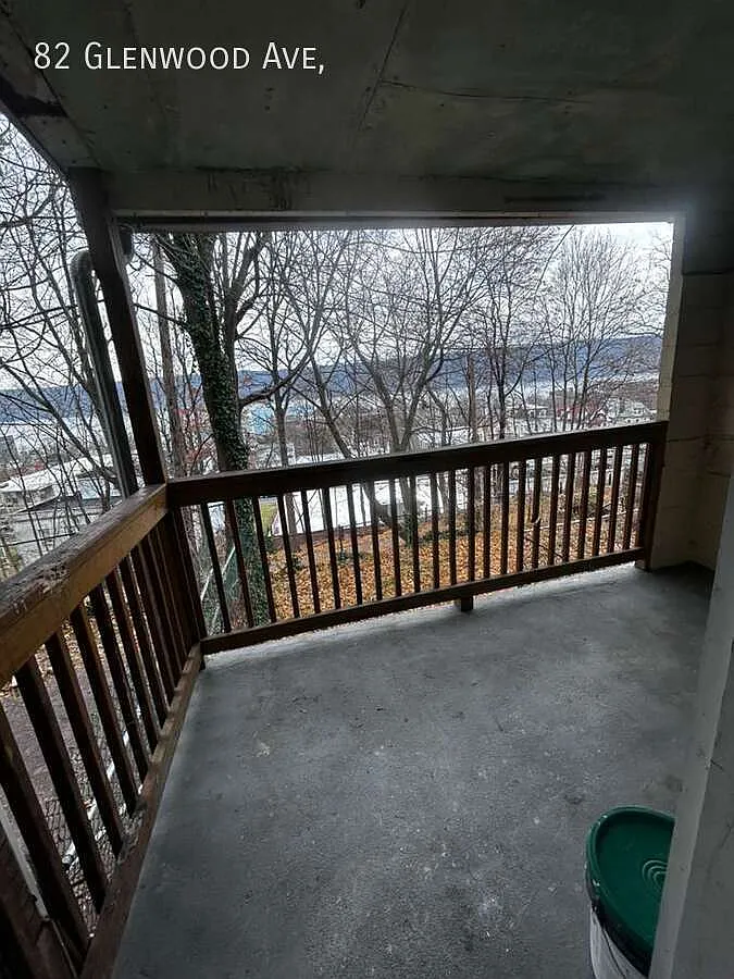 2 bed, $2,400 — Photo 1