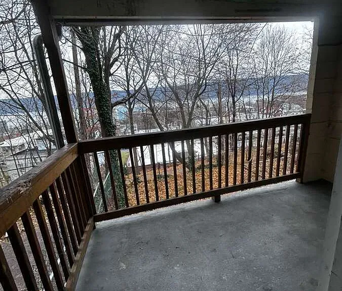 82 Glenwood Ave — Photo 1