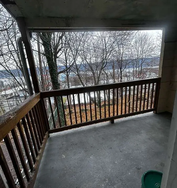 82 Glenwood Ave