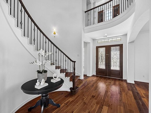 5th image of 4606 Macoma Ct