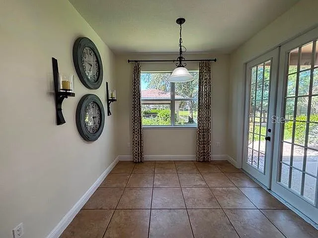 11844 Chateaubriand Ave — Photo 11