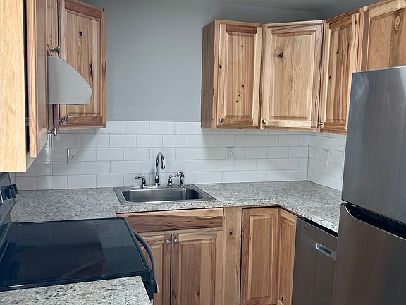 3rd image of 1642 Clay St NE #1538