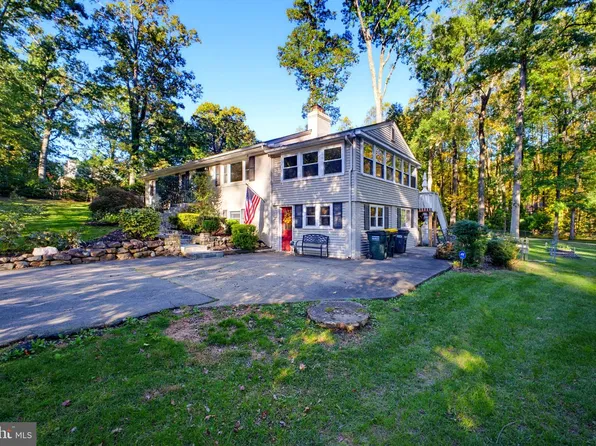 4709 Holly Ave, Fairfax, VA 22030