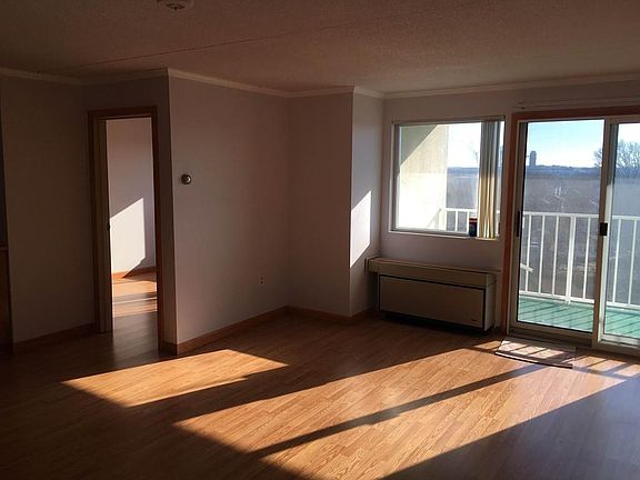 2nd image of 200 Cove Way Unit 1018