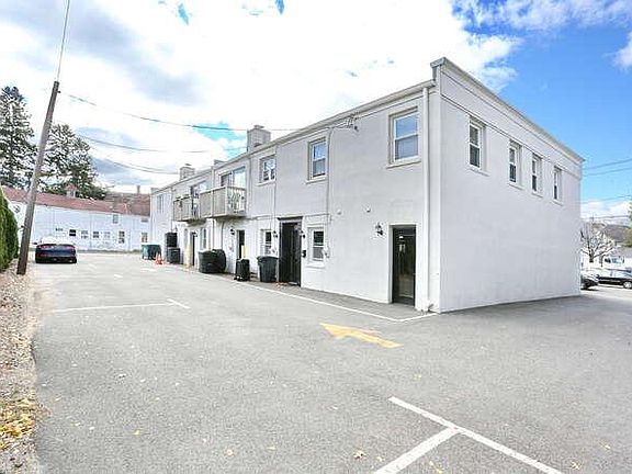 2nd image of 4 N Spruce St #A