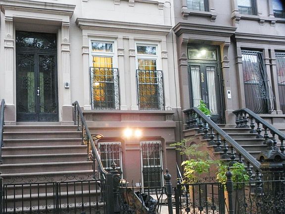 5th image of 331 Jefferson Ave #2